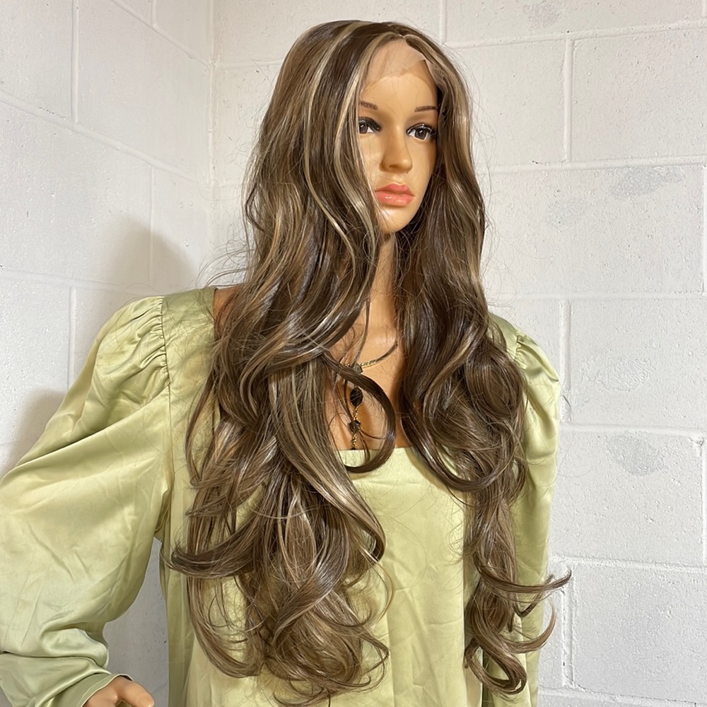 NWT 30” stunning caramel bronde highlighted long loose waves Barbie Insta wig